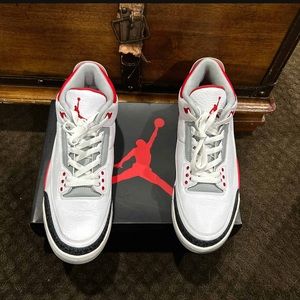Air Jordan 3 Retro Fire Red VNDS Size 12